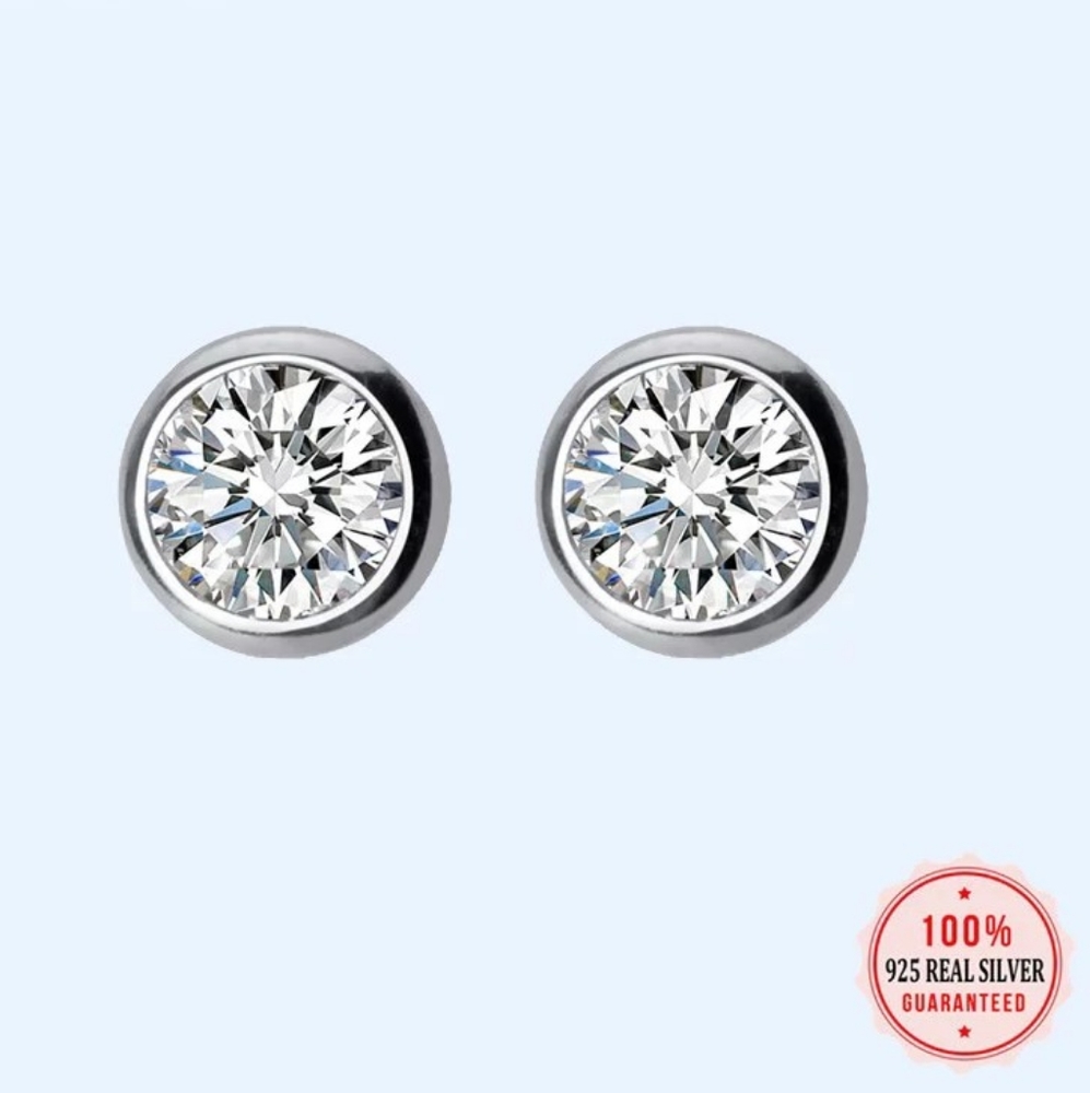 NEW Platinum Plated S925 1 cttw Bezel Stud Earrings - Picture 15 of 16